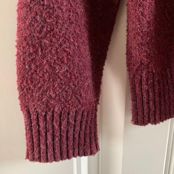 Adyson Parker Maroon Fuzzy V Neck Button Detail Sweater | Medium - Picture 4 of 6